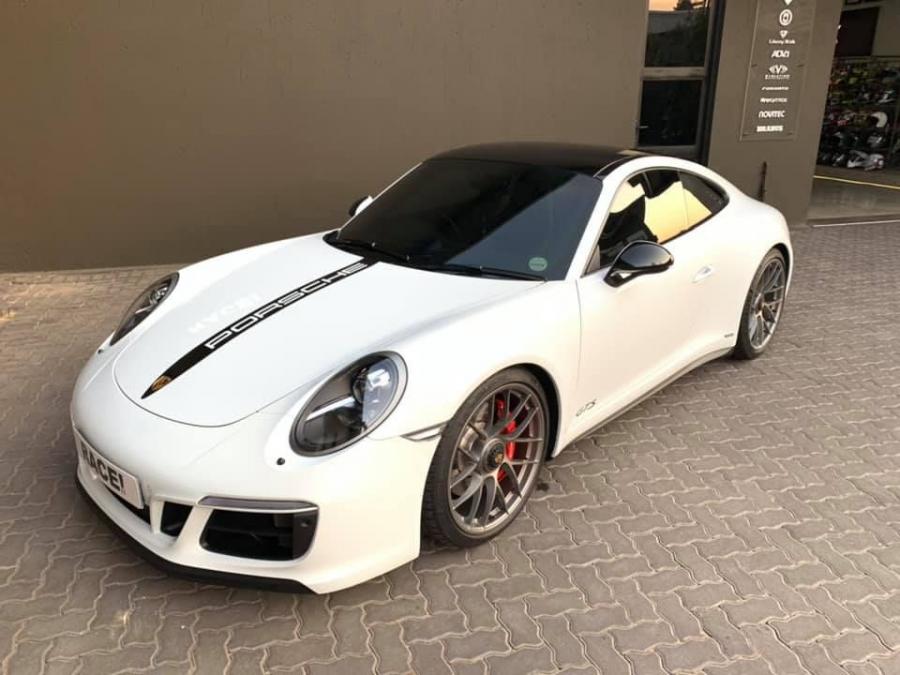  Porsche 911 Carrera GTS by RACE! 2019 года  (фото 4 из 7)